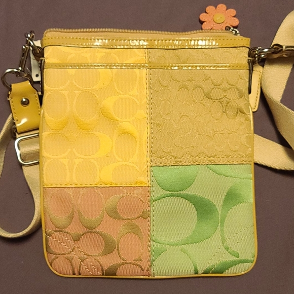 Coach purse - Picture 3 of 3